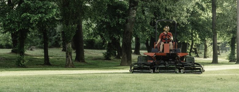 coronavirus golf courses